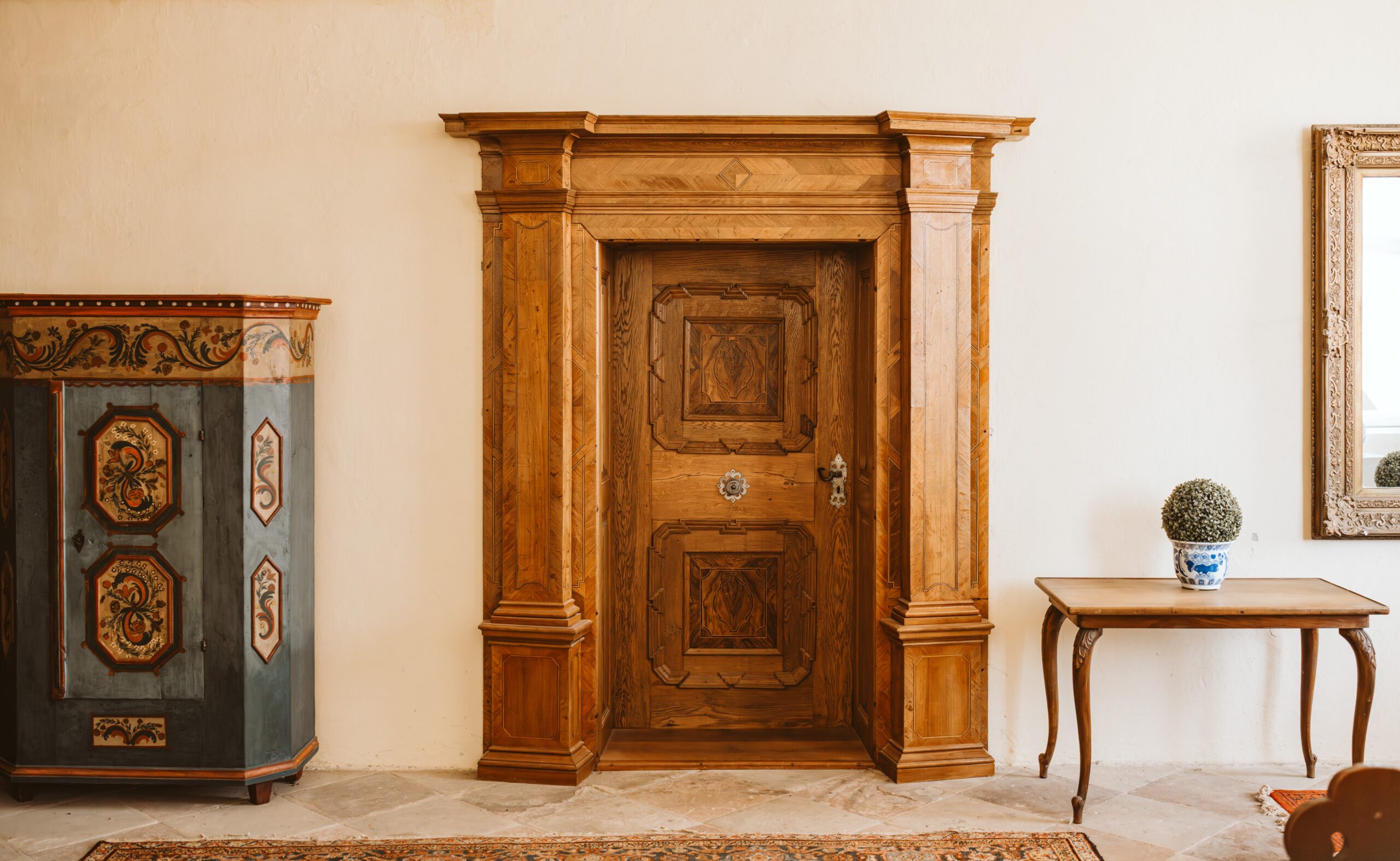 Schloss Sulzheim_Treppenhaus #11_by JS_20250623 Eingang-Trausaal